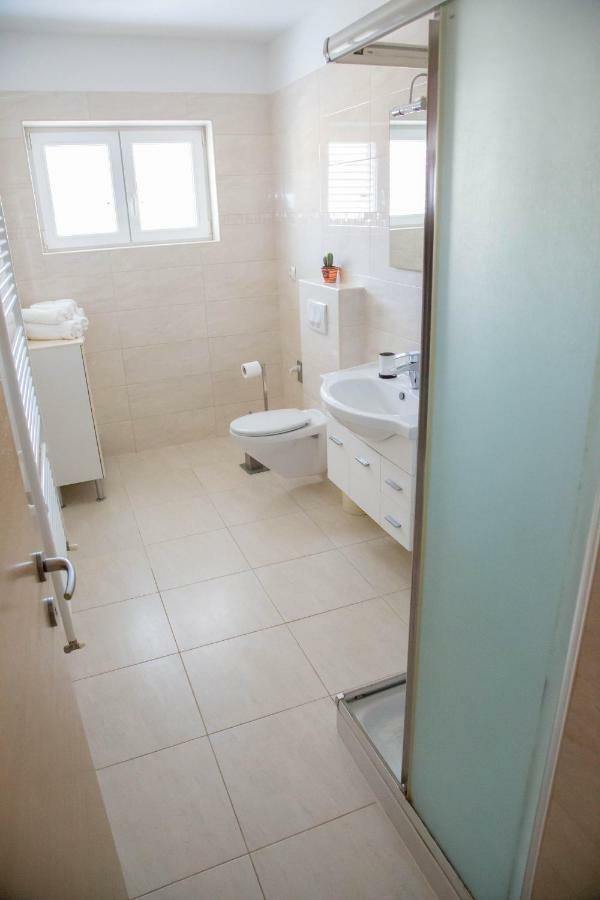 Апартаменти Apartman Matea Малинська Екстер'єр фото